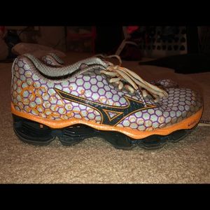 Women’s Mizuno Shoes